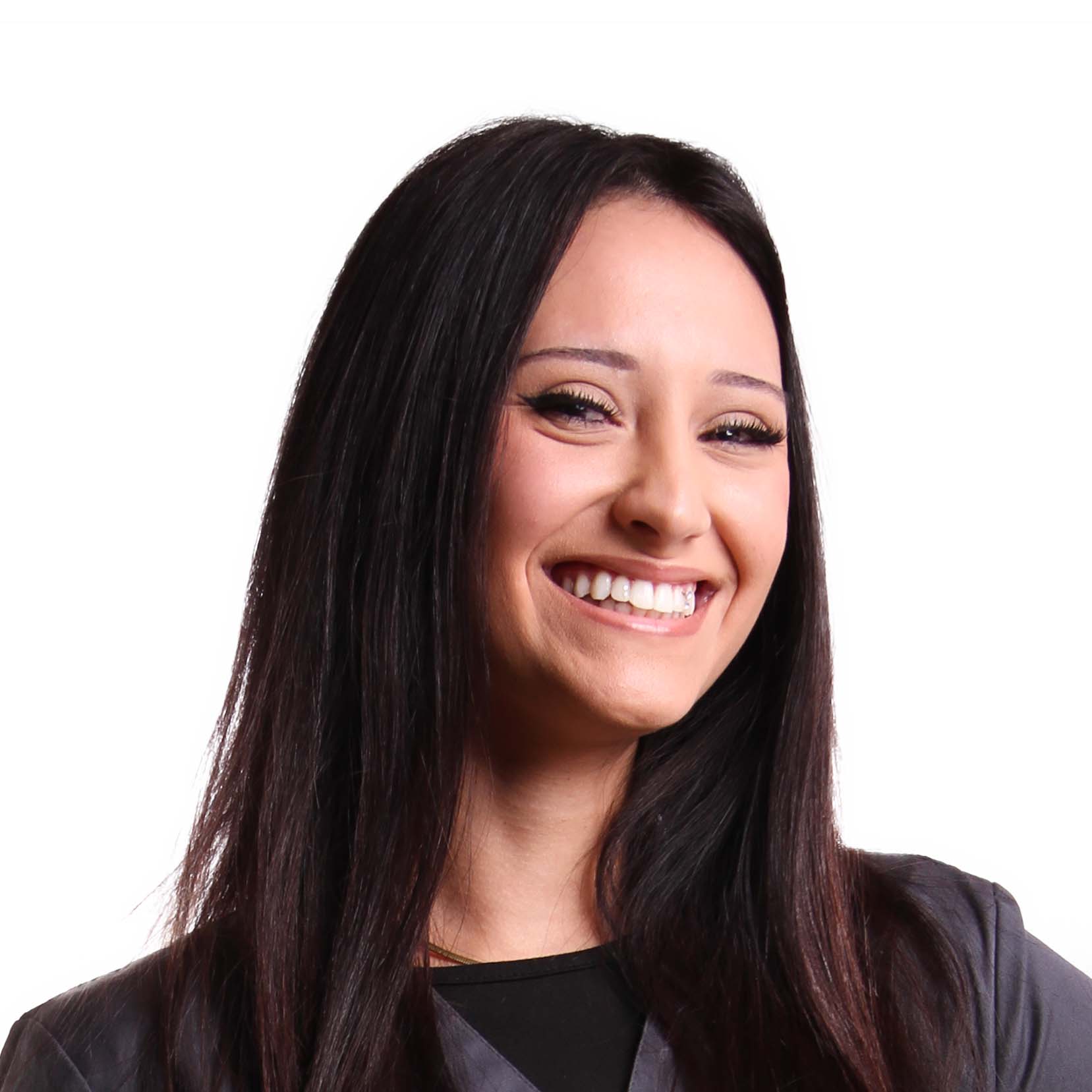 Portrait von Miruna D., Auszubildende Zahnmedizinische Fachangestellte